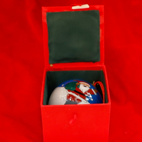 Santa Ornament - Picture 5 of 6